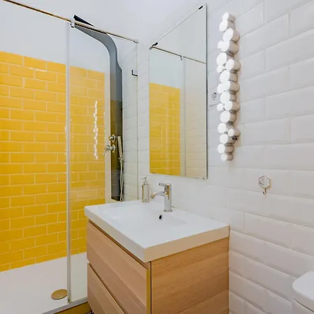 Faces - Funky Design In Vibrant Centre Appartement Budapest