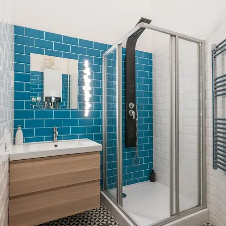 Faces - Funky Design In Vibrant Centre Appartement Budapest