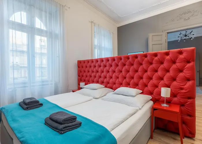 Faces - Funky Design In Vibrant Centre Apartmán *