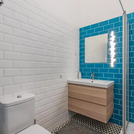 Faces - Funky Design In Vibrant Centre Apartamento *