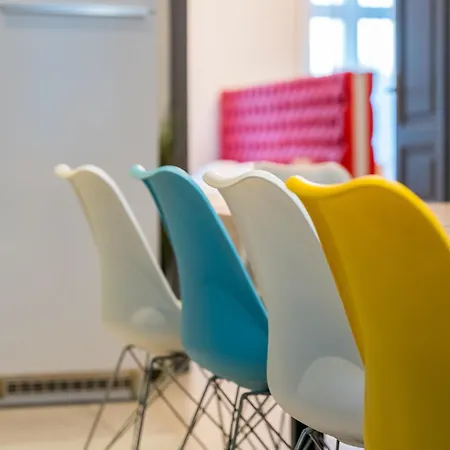 아파트 Faces - Funky Design In Vibrant Centre